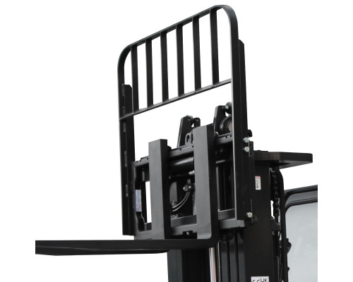 Дизельный погрузчик с кабиной YETT CPCD18-WS5K2-M300-3W-K